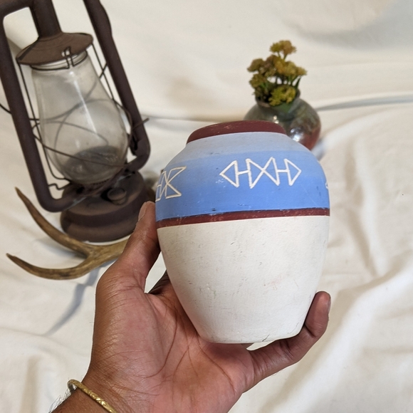 Native Pottery - Picture 4 of 11